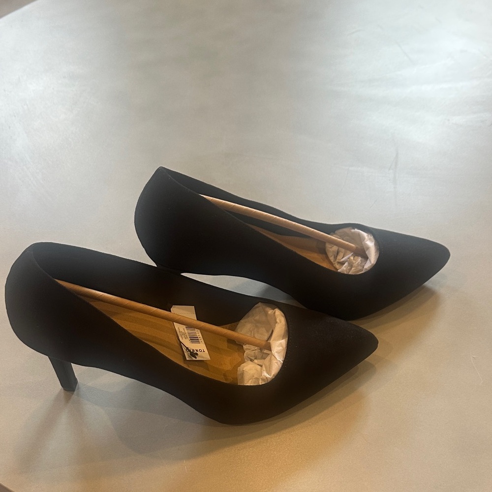 Torrid Elegant Black Heels - Picture 3 of 4